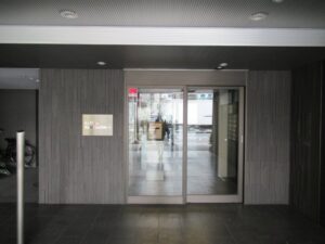 Raffine 雷門（ラフィーネ雷門）エントランス